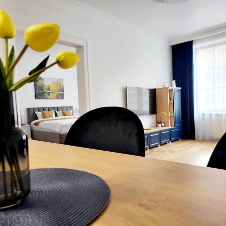 Sboldtown By Holztreppe Apartamento Braşov Exterior foto